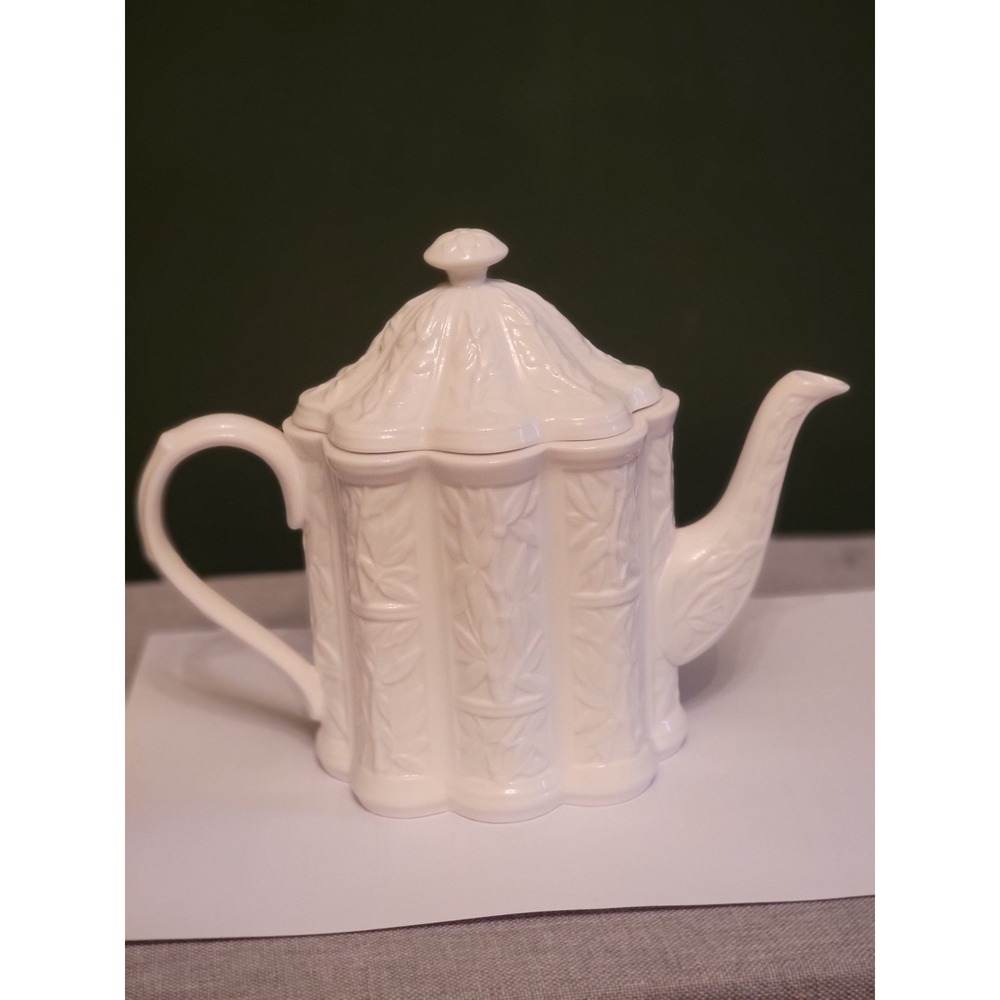 Spode F1420 Embossed Bamboo & Trellis Teapot - Spode Bone China England *Rare* - Picture 4 of 7